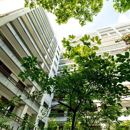 Modern - Pont Mirabeau Apartment Paris